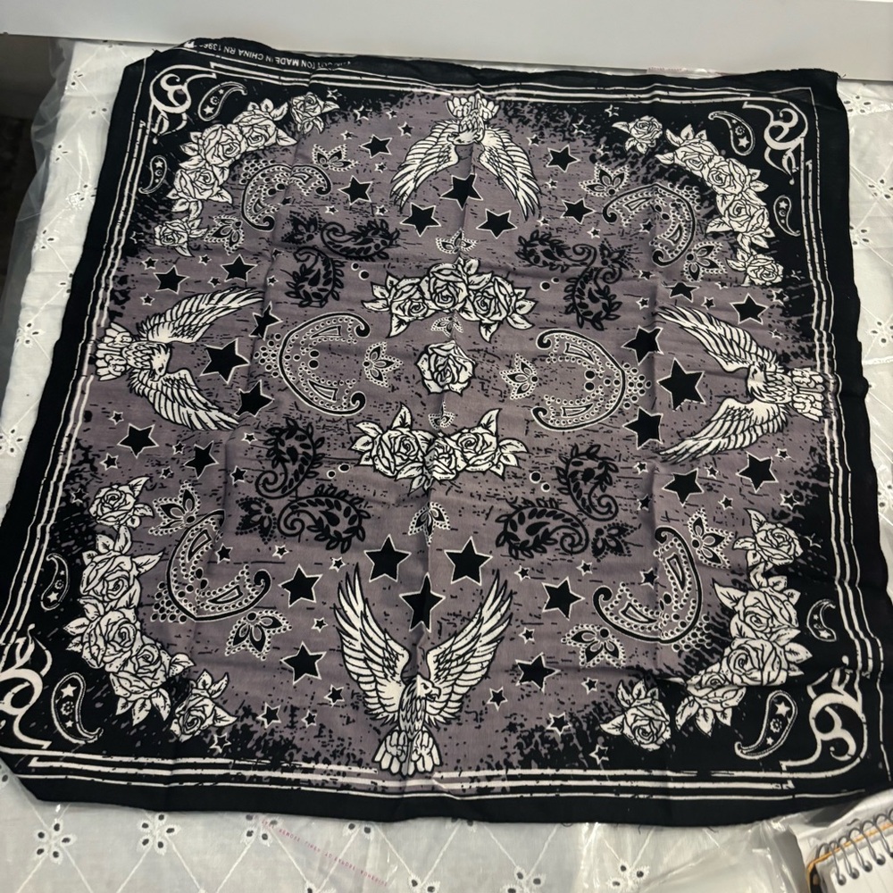 Bundle of Boho Stylish Trending bandanas with various prints. - Picture 3 of 16